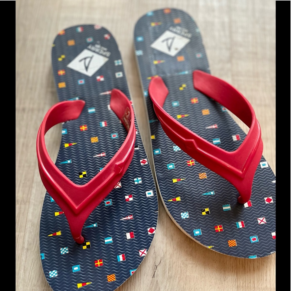 Sperry nautical red and blue comfy whimsical flip flops sz 6 flip flops